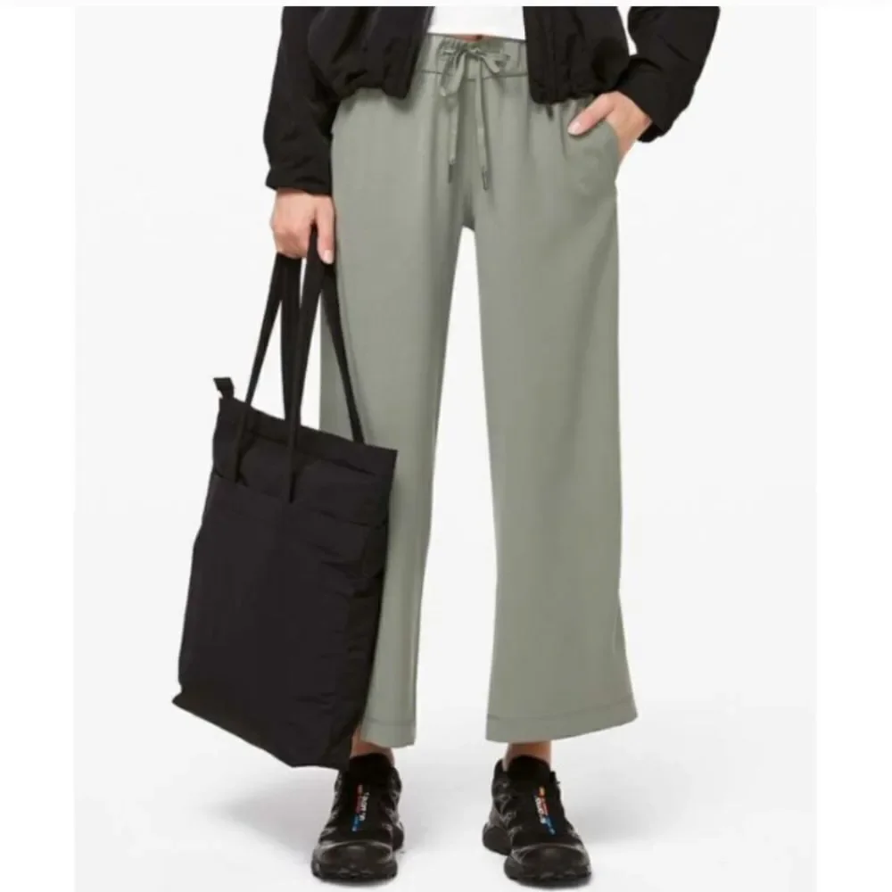 Lululemon On the fly wide leg pant